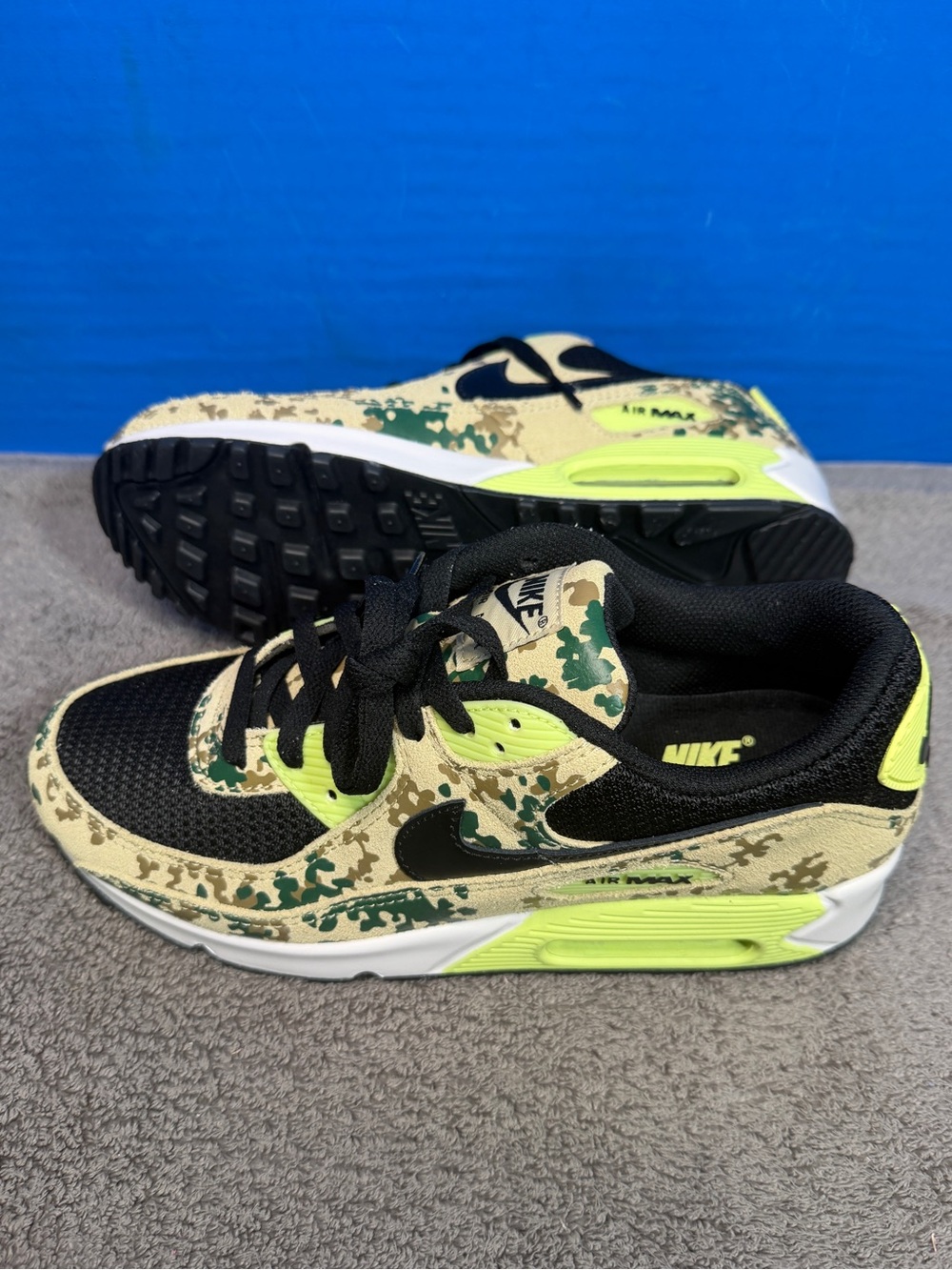Air max 90
Brand new